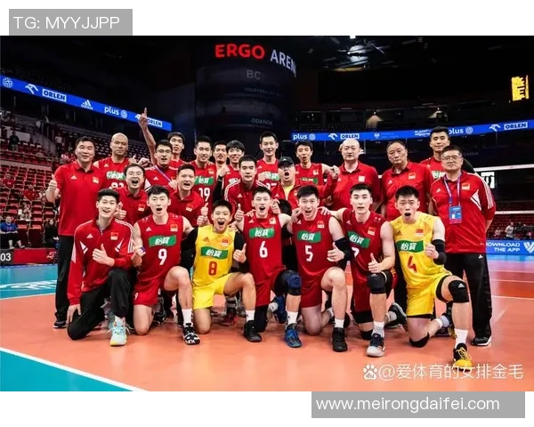 成都排球队的崛起与发展：聚焦排球运动中的力量与团队精神